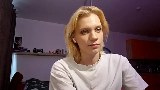 Pokazy przed kamerką – AuraNevera