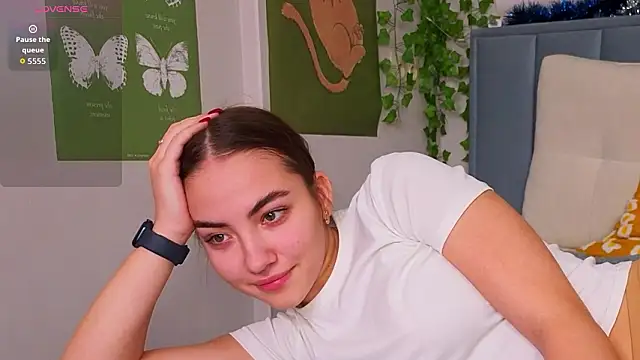 Chat XXX en directo de Fit_Brunette_