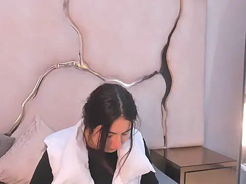 IsabelDelacroix Live XXX-chat