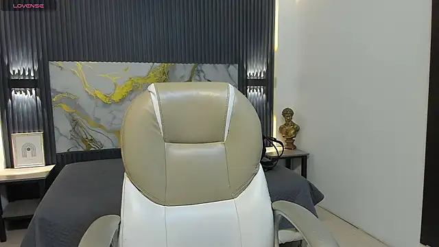 TaylerMiles: απευθείας συνομιλία ΧΧΧ