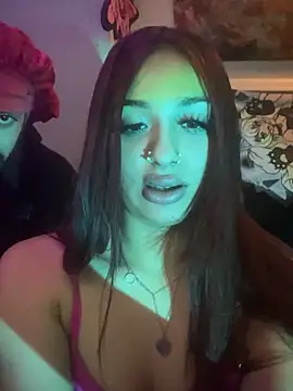 heluvsbabii 现场XXX聊天