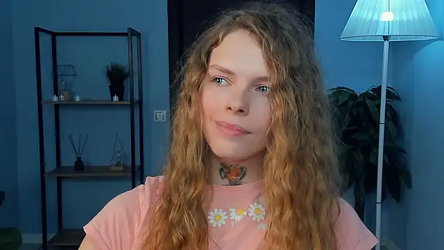 Онлайн чат XXX RayaNenlia