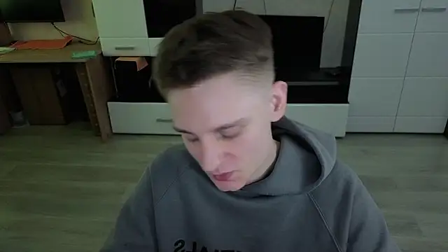 angryzan: απευθείας συνομιλία ΧΧΧ