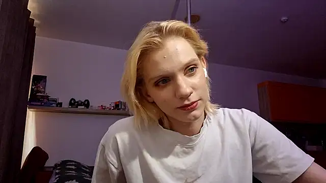 AuraNevera's Live XXX Chat