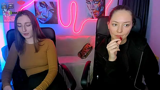 XXX chat uživo modela miki-niki