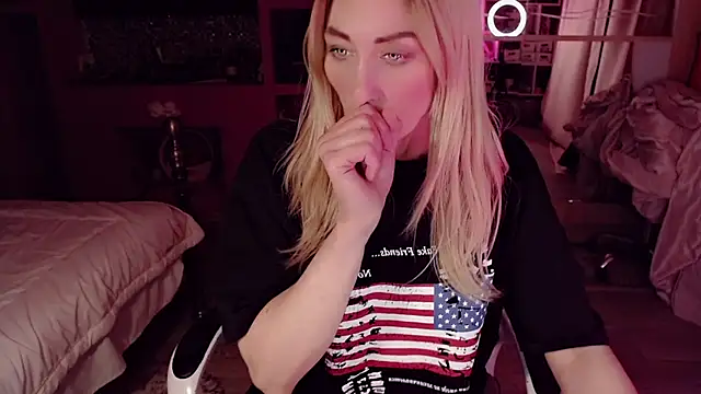 AnnieGOld_: онлайн-секс-чат