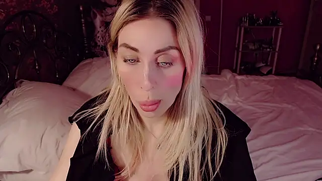 AnnieGOld_のライブXXXチャット