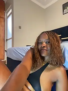 Dellah27 Adlı Modelin Canlı XXX Sohbeti