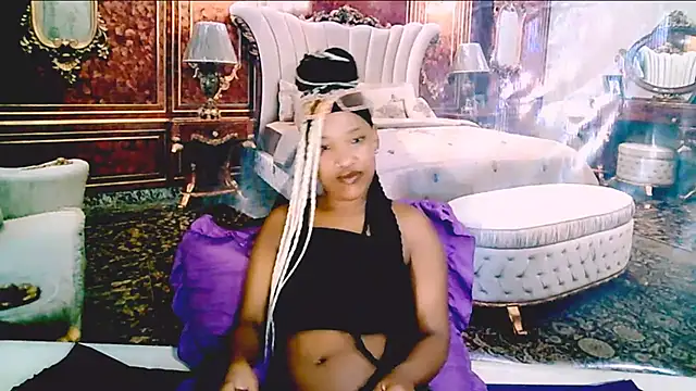 EroticSexyPrada Adlı Modelin Canlı XXX Sohbeti