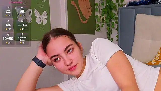 Fit_Brunette_ Adlı Modelin Canlı XXX Sohbeti