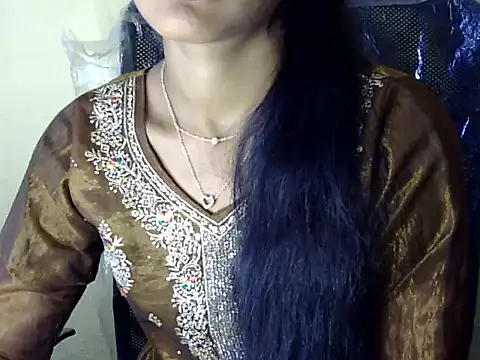 Khushi_v Webcam-Show