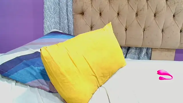 YELLOWBUSTYMELLONS Obrolan Langsung XXX