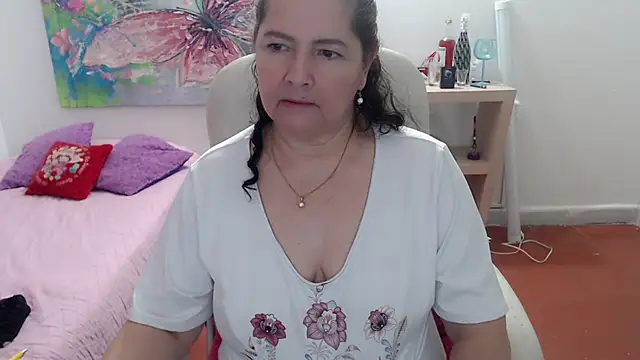 leonela_69のライブXXXチャット