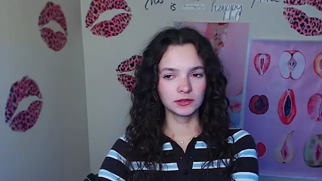 _SusieSu_ Chat XXX live