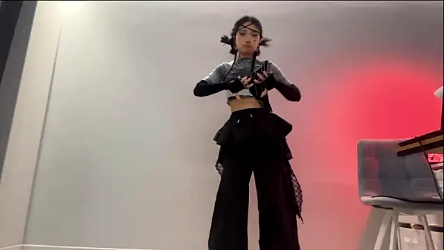 SweetMiaXO's Webcam Show