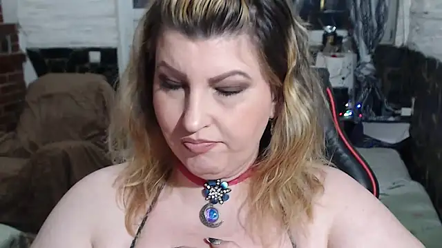 piticaforever Adlı Modelin Canlı XXX Sohbeti