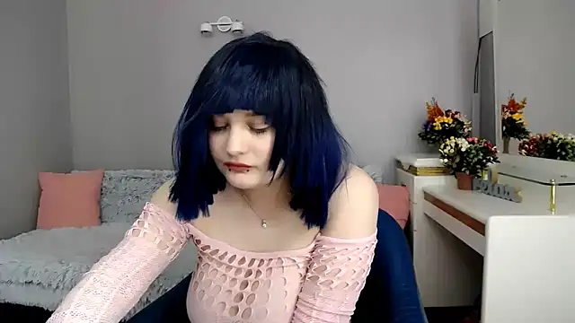 Estheri 现场XXX聊天