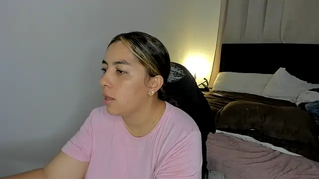 brithany_olson25 Adlı Modelin Canlı XXX Sohbeti