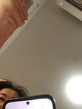 yunyun52012 Adlı Modelin Canlı XXX Sohbeti