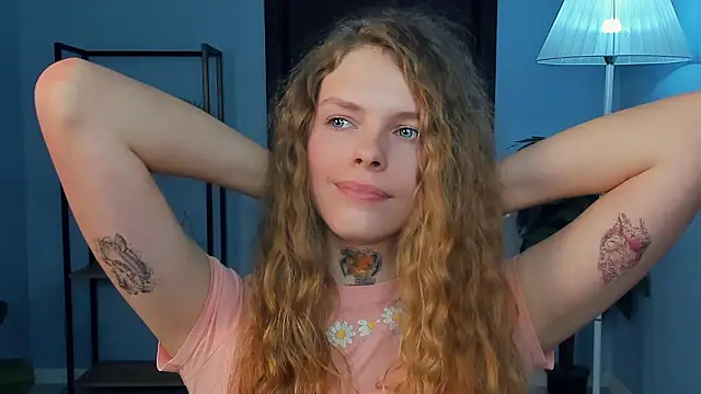 Chatroom XXX en direct de RayaNenlia