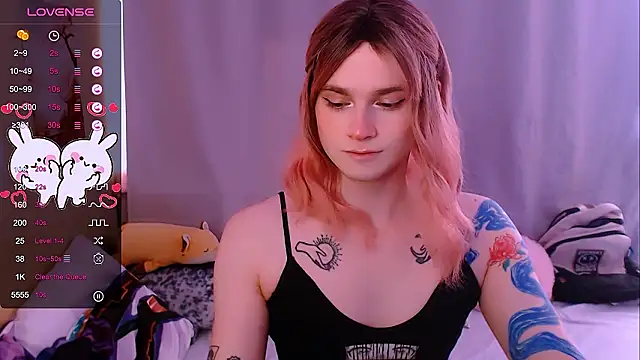 Alice_Hells Show in webcam