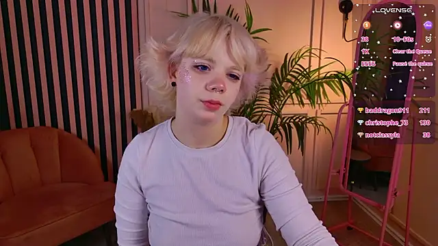 Waifu_Ketrin Adlı Modelin Canlı XXX Sohbeti