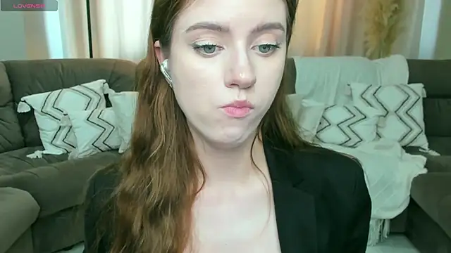 Erica_Kiss: απευθείας συνομιλία ΧΧΧ