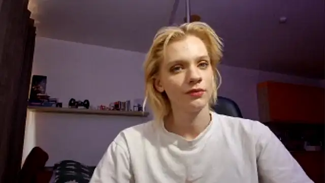 AuraNevera's Live XXX Chat