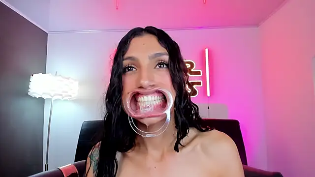 miss___evangeline 现场XXX聊天