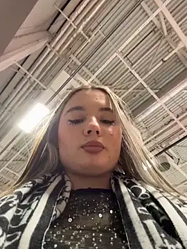 Онлайн чат XXX VineraSweet