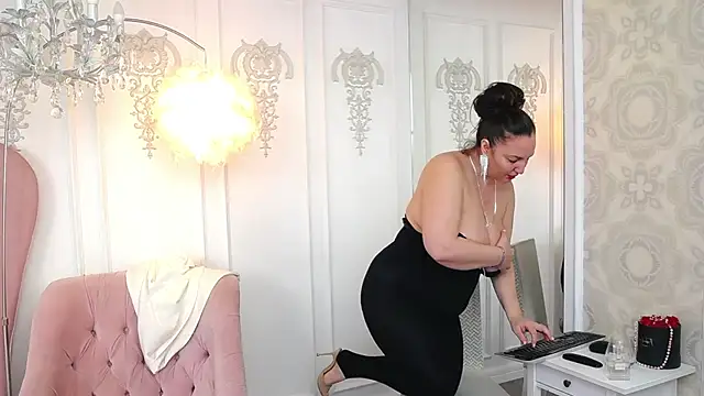 JudithCombs Live XXX Chat