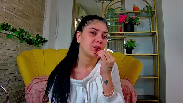 SerennaNoir Chat XXX live