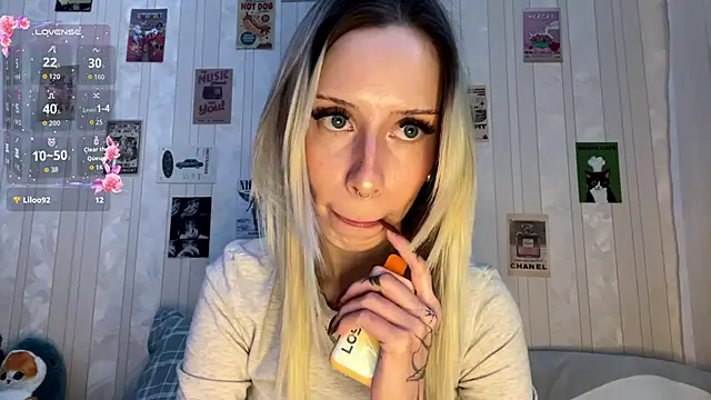 DellaCampbellのライブXXXチャット