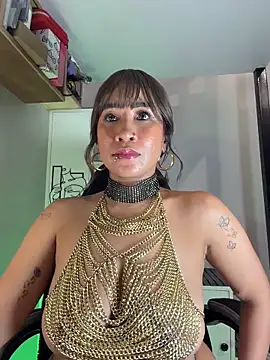 Chat XXX en directo de AsianMilfSheryl