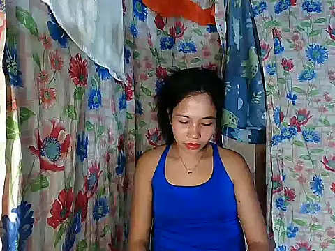 PinaySkinnyGirl Live XXX Chat