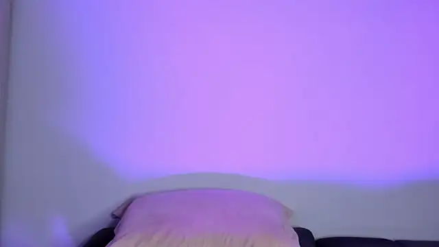 ViolettM's Live XXX Chat