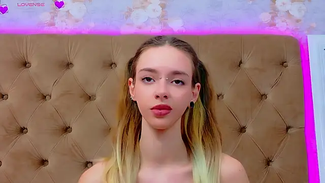 CoraVex Chat XXX live