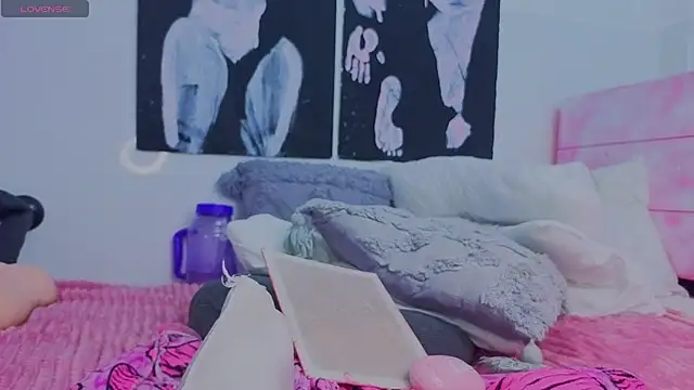 KilyetVera3x লাইভ XXX চ্যাট