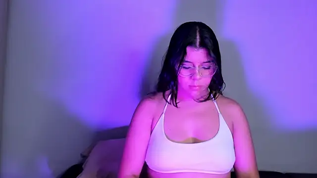 Chat +18 de ViolettM ao vivo