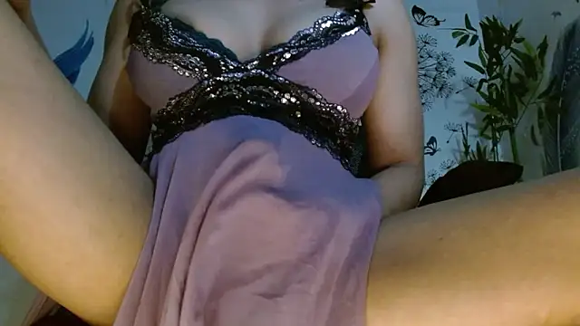 10inchBigCUMSHOT Adlı Modelin Canlı XXX Sohbeti