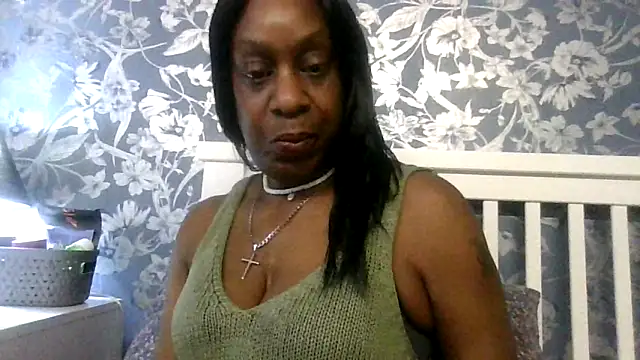 Ebony-SultryX Chat XXX in diretta