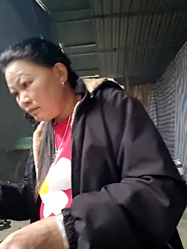 yoowwmr's Webcam Show