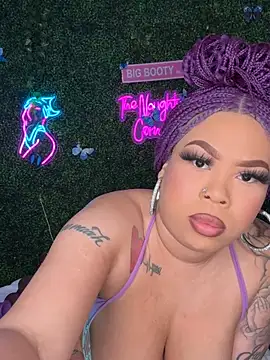 XXX chat uživo modela RenaThickAss