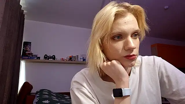 AuraNevera Adlı Modelin Canlı XXX Sohbeti