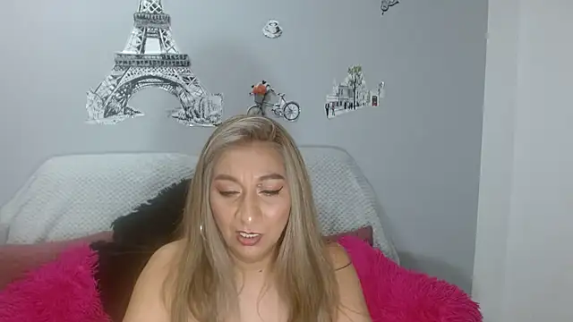 _SamanthaDoll_ Live XXX-chat