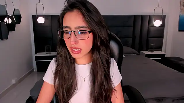 LarisaSmirnov Live XXX Chat