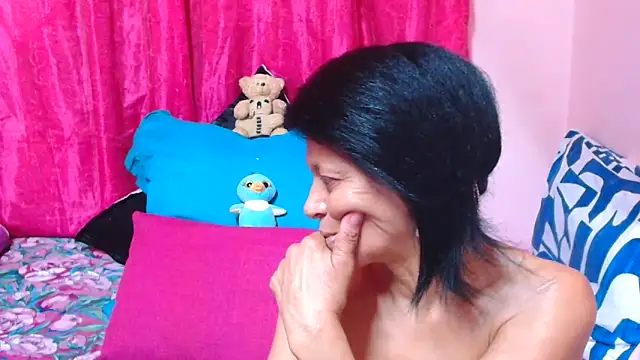 SLUTTYROXY Adlı Modelin Canlı XXX Sohbeti