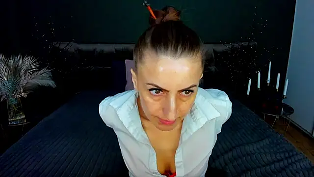 Rebecca_Diamond live XXX chat