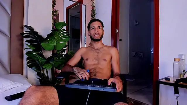 Thiagoferreti Chat XXX in diretta