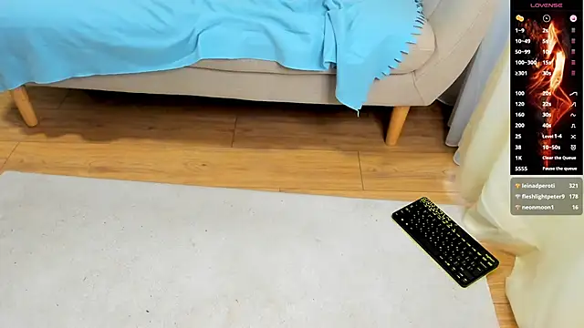 OliviaXXBuckley Live XXX-chat